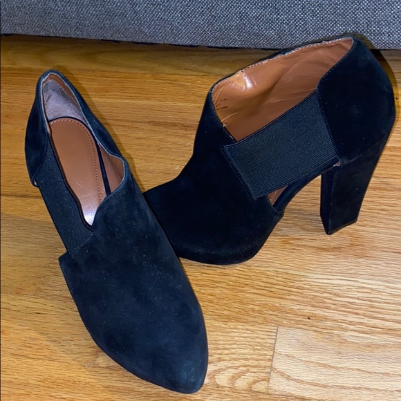 CALVIN KLEIN Bootie Shoe •. Elastic side 8.5M - Picture 1 of 8